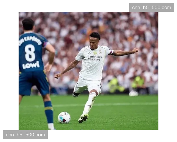 实时统计：国家德比上半场，双方在对方半场的压迫次数持平